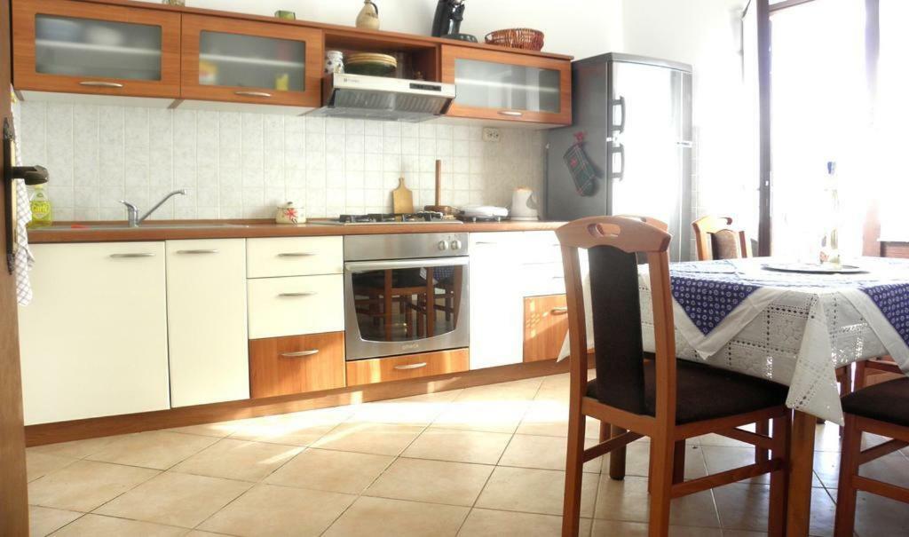 Apartmani Volga Petrcane Exterior foto