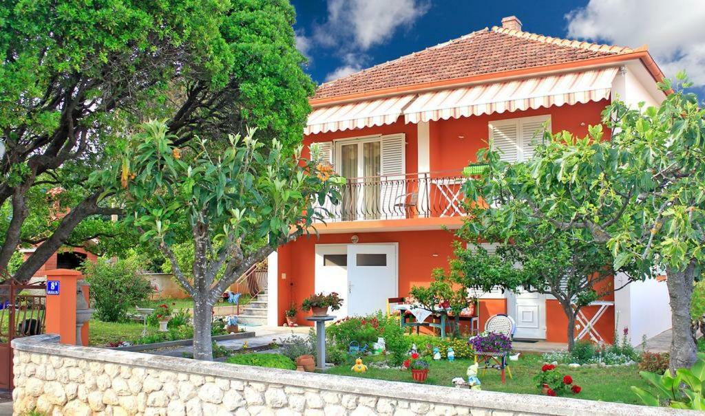 Apartmani Volga Petrcane Exterior foto